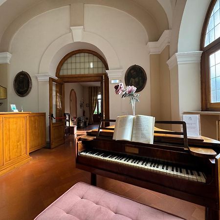 Monastero Ss. Annunziata Todi Exterior foto The piano room